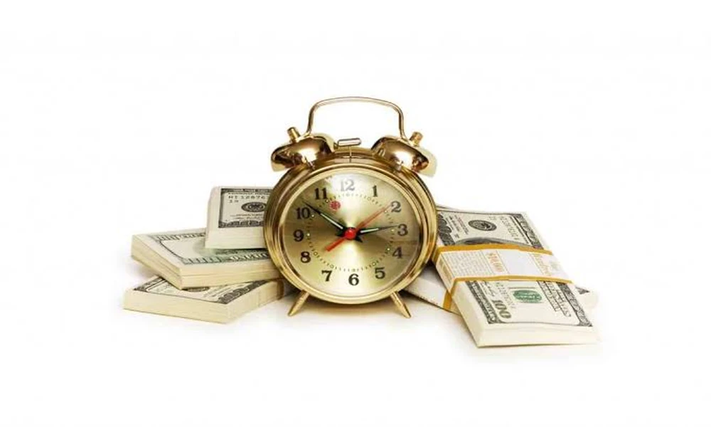 What can investing in your twenties do for wealth?